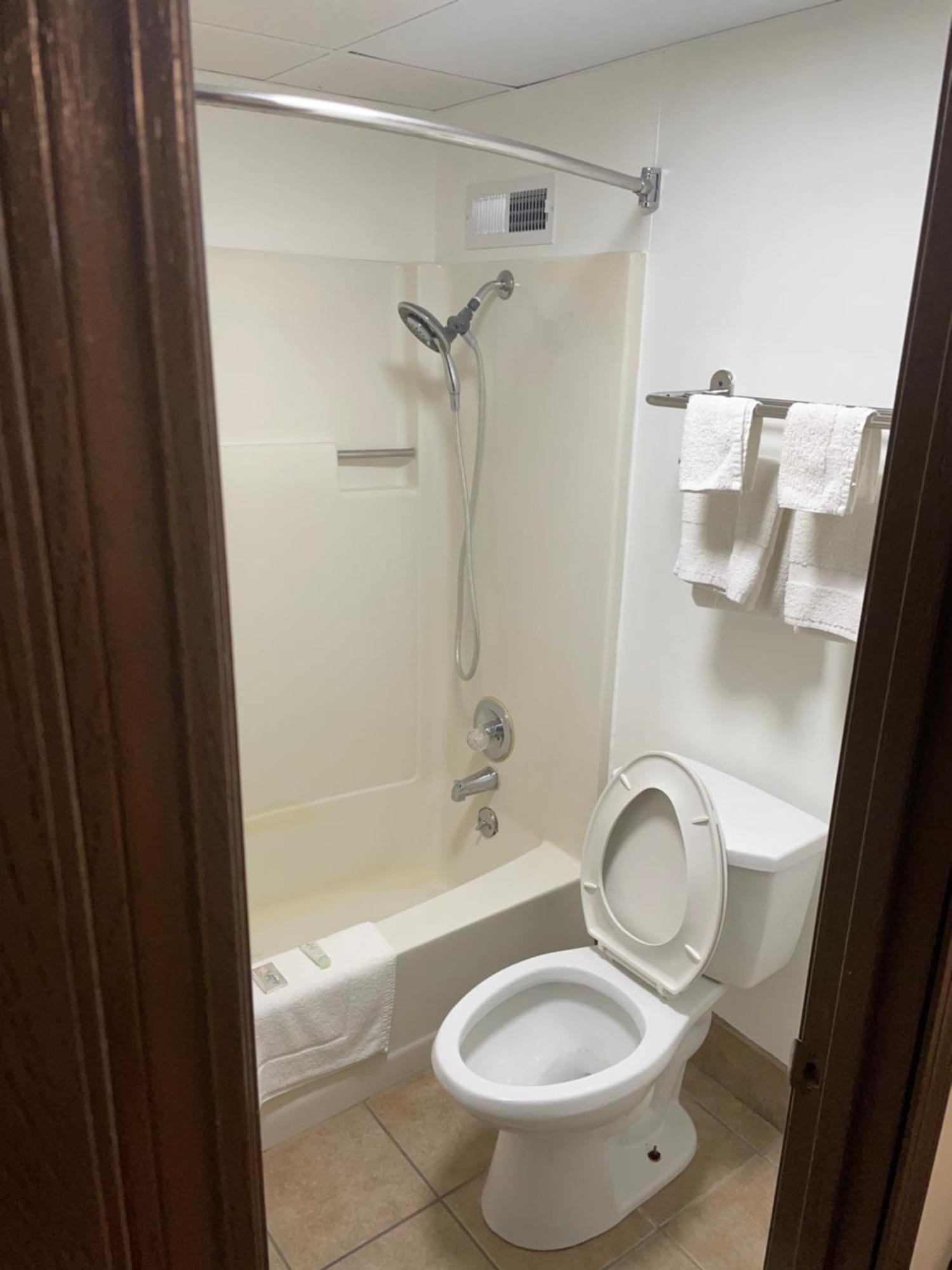 إيلك سيتي Bedford Inn المظهر الخارجي الصورة