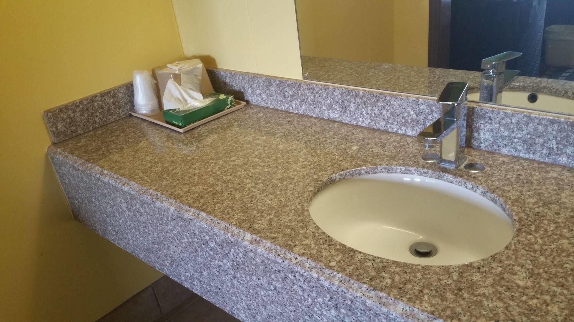 إيلك سيتي Bedford Inn المظهر الخارجي الصورة